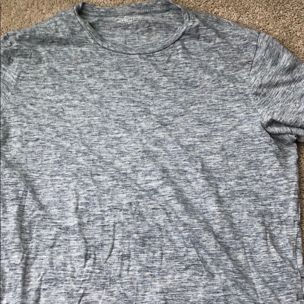 3 L H&M tees